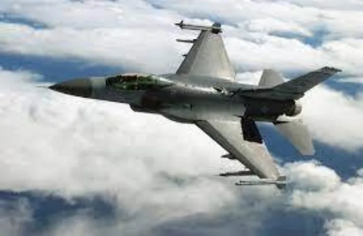 Avion F 16