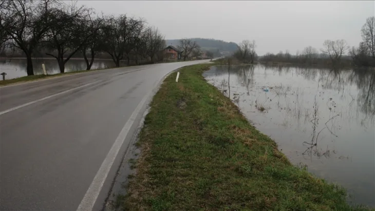 Poplave