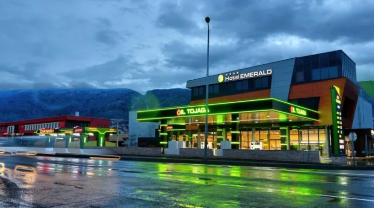 Emerald 1 2 800x446
