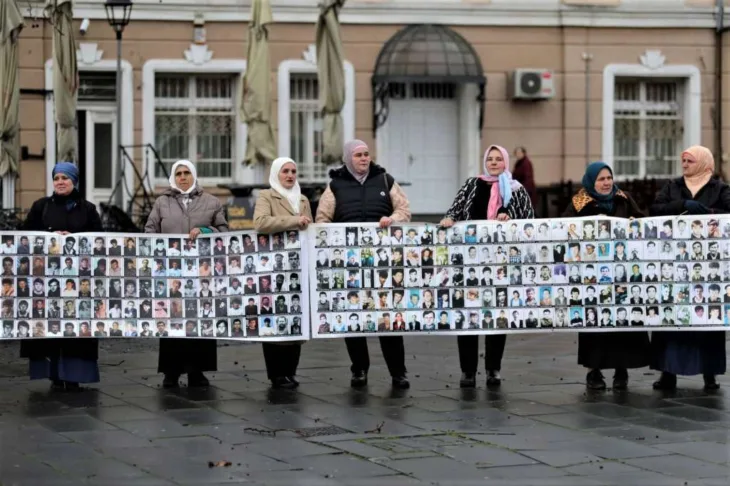 Zene srebrenice