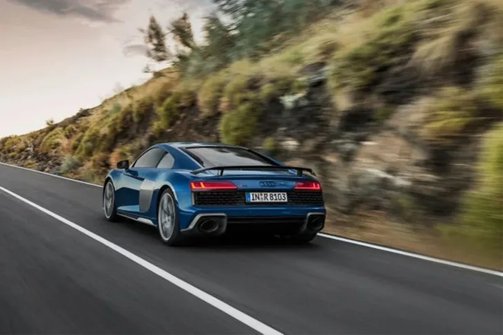 Audi 8