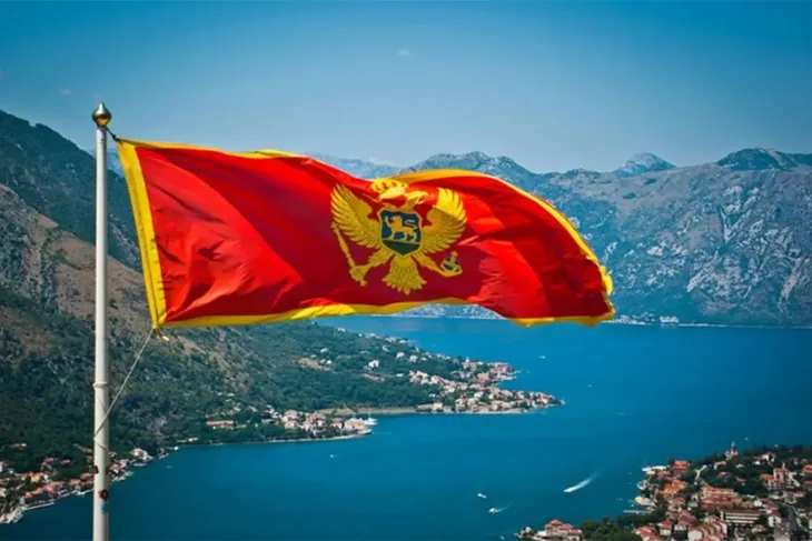 Crna Gora zastava