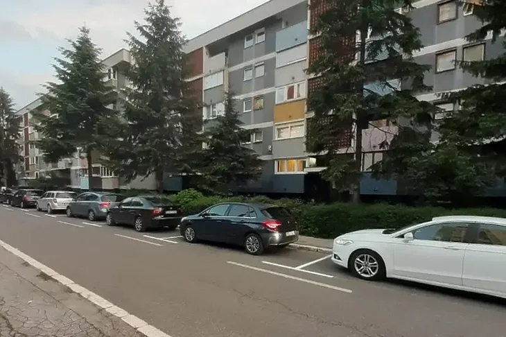 Parking Hrasno