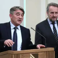 Bakir komsic