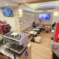 Creme shop9