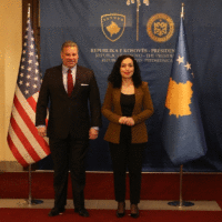 AA 20230317 30596169 30596163 ESKOBAR POSLE SASTANKA SA OSMANI VERUJEM DA CEMO POSLE SUBOTE IMATI DOBRE VESTI