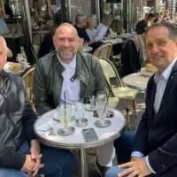 Safet Sušić, Ismir Mirvić i Faruk Hadžibegić na kafi (Foto: Instagram)