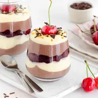 Choco vanilla desert s višnjama