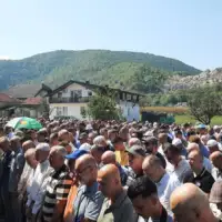 Sanski Most DŽENAZA UBIJENOM DIREKTORU Nijaz Halilović