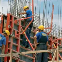 Gradjevinski radnici posao 768x517