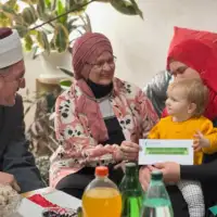 Reisul-ulema Kavazović darovao višečlane porodice u cilju podrške natalitetu/ Mina