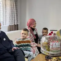 Reisul-ulema Kavazović darovao višečlane porodice u cilju podrške natalitetu/ Mina