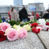 Građani Sarajeva odao počast Ineli / Fena