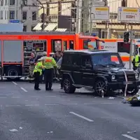 Njemacka Stuttgart 04 zabio u grupu ljudi na tramvajskoj stanici