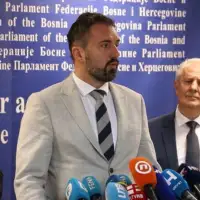 Stojanovic bradara lendo