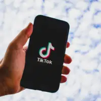 Tik Tok 1030x687