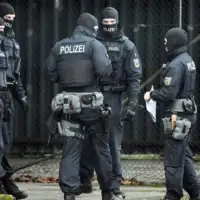 Policija 1