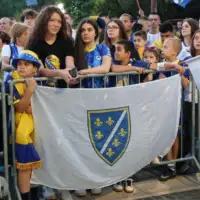Zmajevi mostar/ Fena