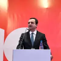 Albin kurti