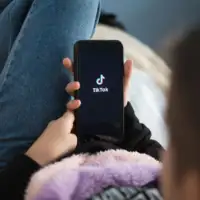 230403220442 australia bans tiktok 042023