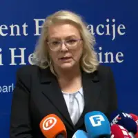 Lidija bradara