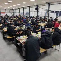 AA 20230406 30784738 30784728 BIH ORGANIZOVAN IFTAR ZA MIGRANTE U PPCU LIPA KOD BIHACA