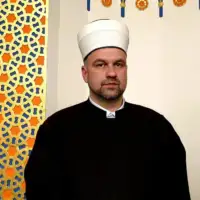 AA 20230408 30796758 30796757 MIRALEMEF HODZIC SEDAMNAEST DZAMIJA U FOCI SVJEDOCE O BEDRU I FETHU