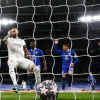 Benzema bein