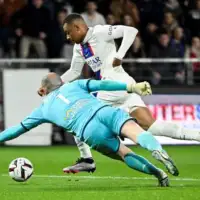 Mbappe angers