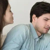 Why Men Pull Away After Getting Close 728x364