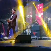 KAKAV SPEKTAKL U SARAJEVU Pogledajte dio atmosfere s koncerta Dzenana 1024x768