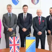 UK premijer KS