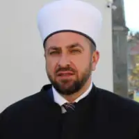 Elvir-ef. Hodžić     imam iz bratunca