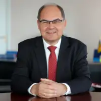 Cristian schmidt