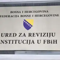 Ured za reviziju