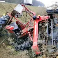 Traktor neseca blic