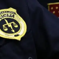 policija