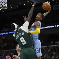 1671174054 2022 12 16 T023045 Z 493509897 MT1 USATODAY19630619 RTRMADP 3 NBA MILWAUKEE BUCKS AT MEMPHIS GRIZZLIES 900x600