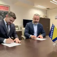 C52f4237648379f9d717bc30a89c8570