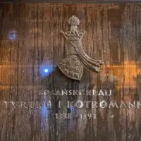 Tvrtko spomenik sa
