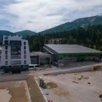 Bjelašnica. poslovno-sportskicentr Trnovo