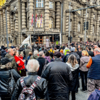 AA 20230310 30535232 30535230 U BEOGRADU SKUP PODRSKE TUZITELJKAMA POZIV NA SVEOBUHVATNI NARODNI BUNT PROTIV REZIMA