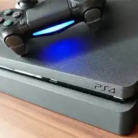 PS 4