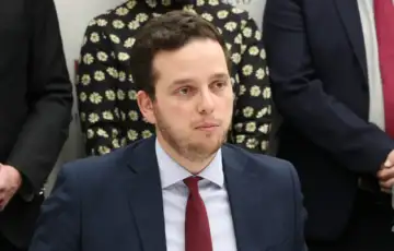 Nihad Uk foto vlada ili fena