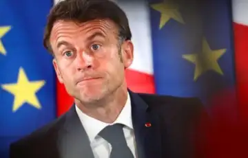 Emmanuel Macron X