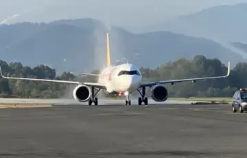 Tuzla Pegasus sletio aerodrom Tuzla avion