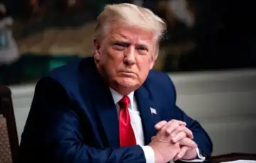TRUMP27420231 696x464