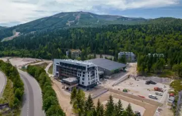Bjelašnica. poslovno-sportskicentr Trnovo