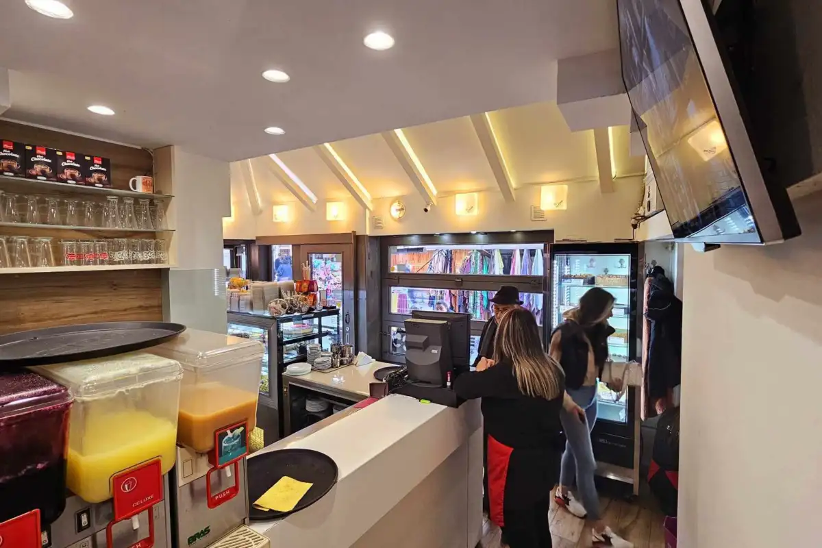 Creme shop7