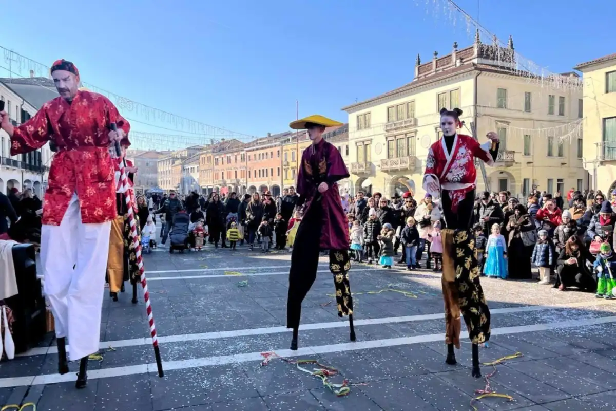 karneval u Veneciji foto X